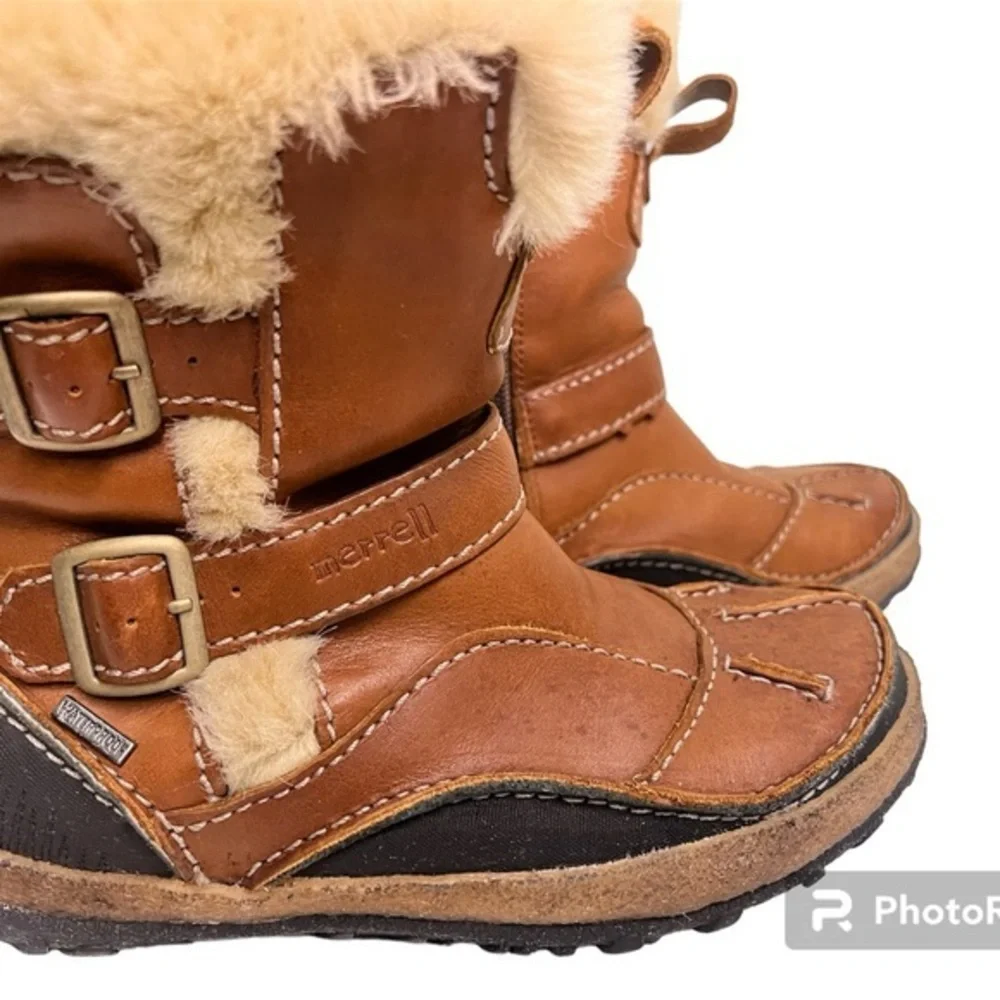 Merrel Women's Camel Leather Waterproof Winter Snow Boots, size 5.5.